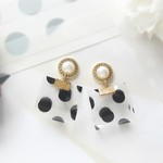 ◆特集掲載◆Pearl Cabochon×PVC dot tassel earring／pierce*2981*