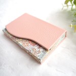 本革とリバティの名刺入れ  サーモンピンク