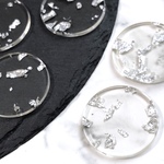 【4個】30mm 銀箔 アクリルプレート チャーム