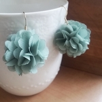 ミント色のお花のピアス☆イヤリング変更可☆