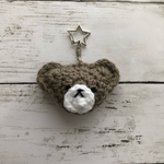 くまのキーホルダー