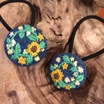 くるみボタンヘアゴム♡刺繍   ひまわり♡