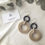ブラック × ラタンフープ ピアス/イヤリング