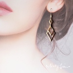 4連のひし形ピアス／イヤリング【k14gf  アレルギー対応】シンプル 上品