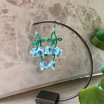 タティングレース☆ブルーすずらん☆ツボミゆらゆらピアス
