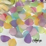 ✴︎花びらのアクリルパーツ 艶消し✴︎MIX①