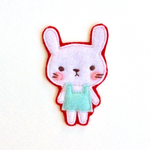フェルトのかわいい大きめワッペン　おすましうさぎ