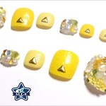 ペディキュアネイルチップ(フットネイル・小さい爪)－ビジューネイル・lemon－