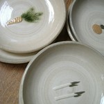 【SALE】ふぞろいの食器たち（理由有りレリーフ野菜皿）