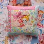 ひよ様専用☆hana*ハンドメイド★パッチワークログキャビンのミニクッション♪ハローベイビーうさちゃん
