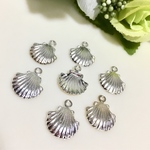 ◆送料無料◆ 10個⚫︎シェルチャーム