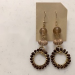 ウッドフープのナチュラルピアス
