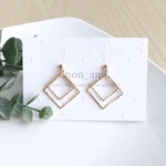 シンプル　ダブルスクエア　ピアス／イヤリング