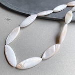 ホワイトカラーシェル　縦長マーキス３０×１０×４mm