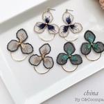 レース フラワー × ゴールド ウェーブ リング 大ぶり ピアス/イヤリング 金属アレルギー対応 刺繍 オーガンジー