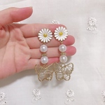 ゆらゆら蝶々ピアス