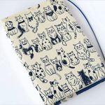 四六判ブックカバー　猫いっぱい　生成