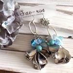 シルバー花びらジャラピアス