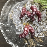 刺身⑤ タコ足のポストピアス