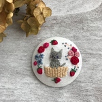 刺繍ブローチ ロシアンブルーのグレースちゃん