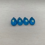 イニシャルピアス