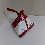 テトラポーチ　レッド鳥さん柄