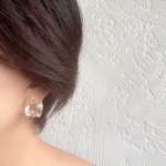 【再販】ヴィンテージ アクリル クリア ナゲット と パール の ピアス or イヤリング