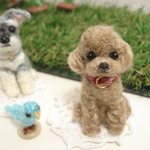 犬　トイプードル　イヤホンジヤック、ストラップ、ドールハウス