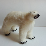 リアルのような白クマさん　羊毛フェルト