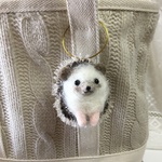 ハリネズミ（羊毛フェルト)バッグチャームi