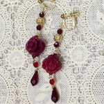 薔薇のイヤリング