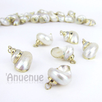 Natural Shell Charm / 天然シェルチャーム【White Snail ホワイト巻貝】2個