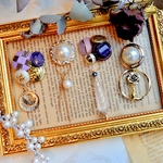 パープルとパールのプチプラボタンピアス♡