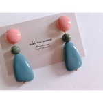 pink cabochon × colors