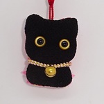 ちりめん根付け　ねこ  (黒猫) 