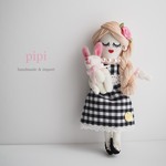 ギンガムチェック うさぎ抱っこのルルベちゃん