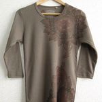 カーキのはん画Ｔシャツ 「陽に泳ぐ金魚」