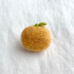 冬みかん  羊毛フェルト フルーツ ブローチ