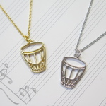 珍しいティンパニ打楽器ネックレス（金色)