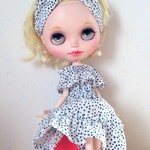オフショルダーマキシワンピース　つぶつぶドット　ホワイト＊22cmdoll