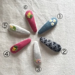 刺繍のパッチンピン 