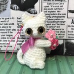 白猫のピンク系小花♡ストラップ*あみぐるみ