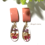 500円☆長方形(ピンク)☆小ぶり花レジンのピアス/イヤリング