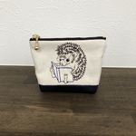 小さな小さな刺繍ポーチ（ハリネズミ）
