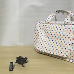 【7/20販売】蓋つき手提げポーチ（おむつポーチ）白地にカラフル星柄