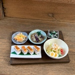 【再販】うなぎの押し寿司とサラダうどんセット