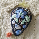 刺繍ブローチ★風になりたいブローチ🌿ダークネイビー