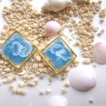 petitしかく海月ピアス・イヤリング（こいあお）