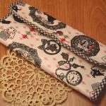 アリス柄のかぎ針ケース・編み物ケース (白)