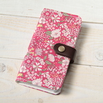 iPhone16シリーズSE3対応フラワーガーデン　ストロベリー 手帳型スマホケース iPhoneSE3/14/13/12/11Android